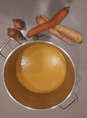 Soupe de panais au curry